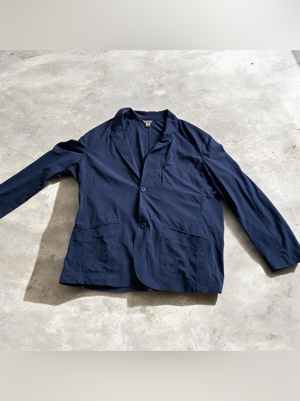 Eddie Bauer Navy Lightweight travel blazer sz 50